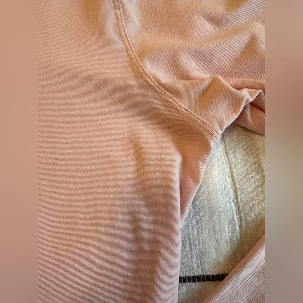 Lululemon Pink Long Sleeve Crewneck Tee Shirt Size M Soft Cotton Athleisure